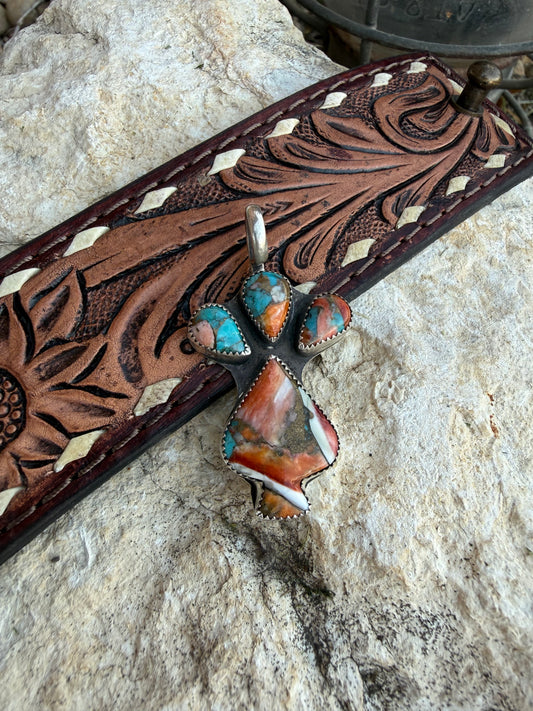 Spiny Oyster & Turquoise Figure Pendant